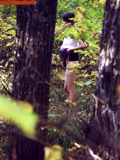 16P Spying on teen peeing in the forest