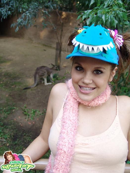 16P Barely legal Teen Topanga has some fun at the zoo