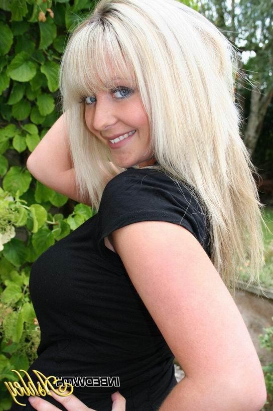 16P cute blonde teen with big tits posing outdoor