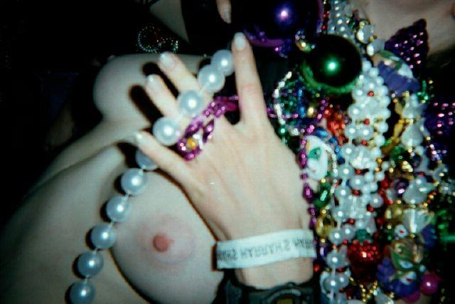 15P Drunk mardis gras tit flashers