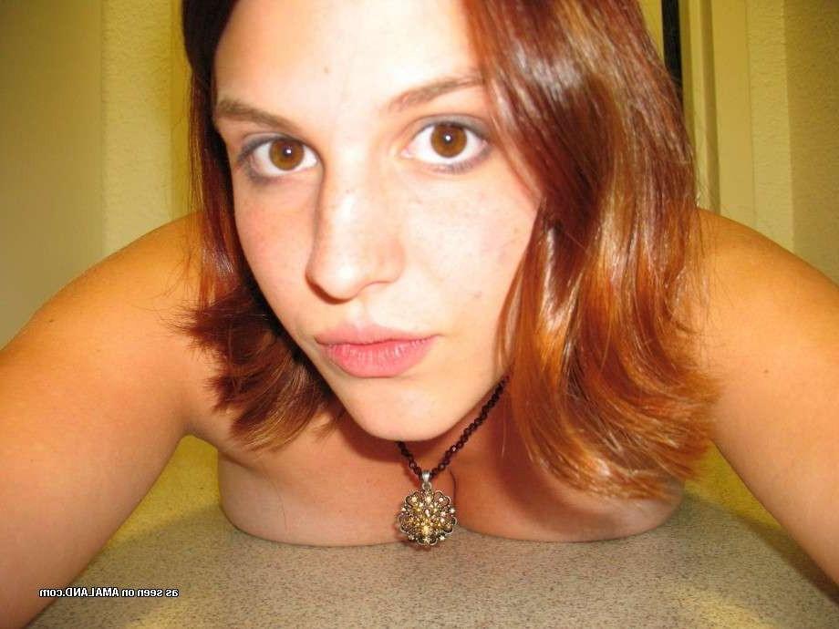 15P Busty homemade amateur girlfriend poses in panties and lingerie