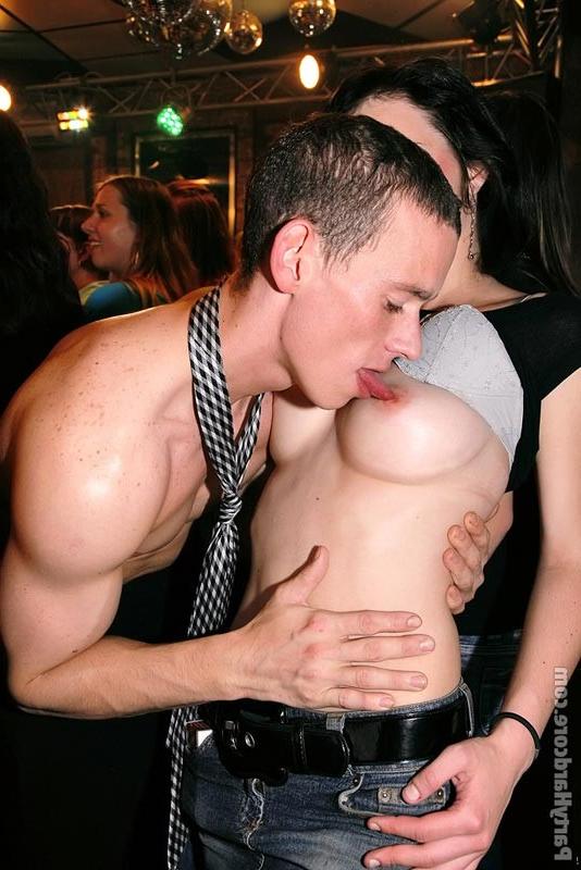16P Drunk horny girls sucks and fucks at hardcore party