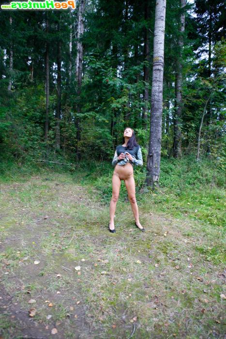 16P Nasty teen doing water sports in the forest glade
