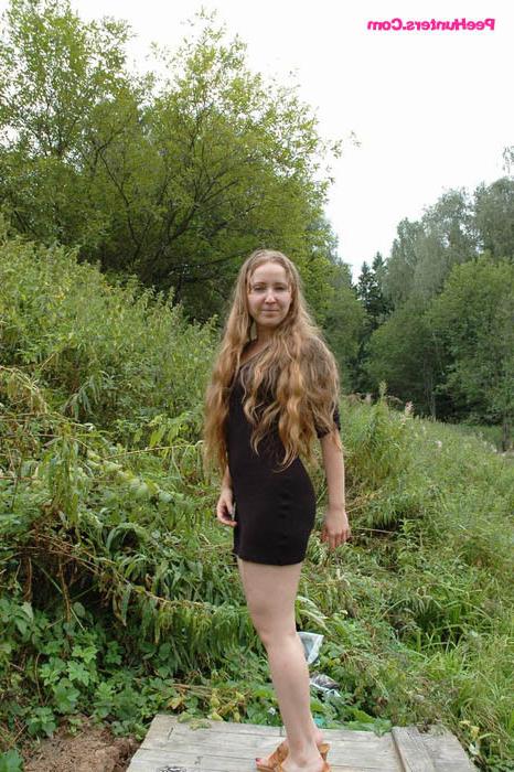 16P Dirty teen slut sits for a piss on a picnic table