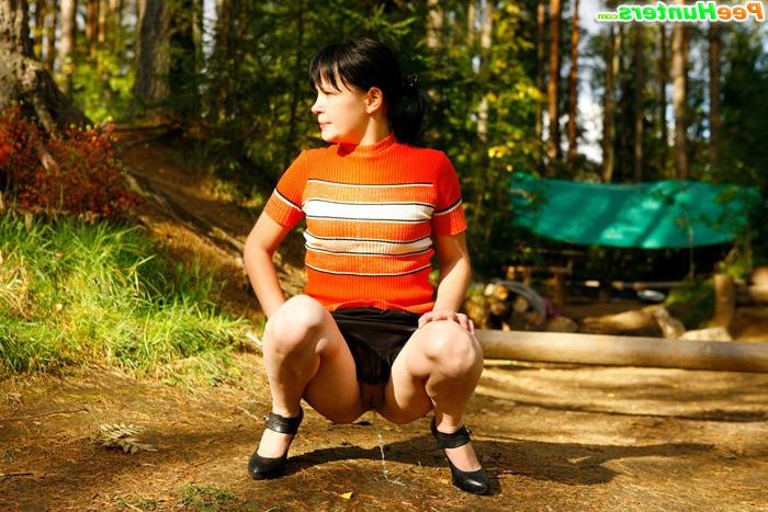 16P Careless puss peeing on a beautiful forest glade