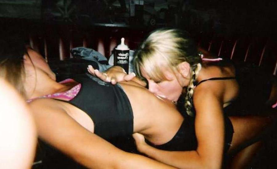15P Really drunk amateur girlfriends exposed