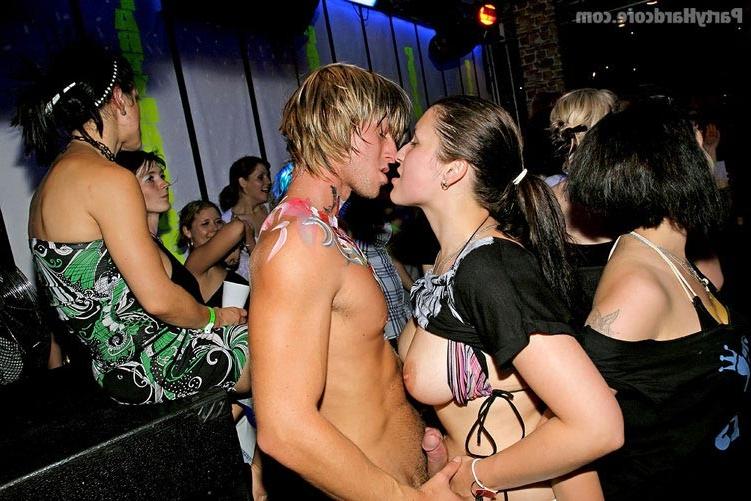 16P Amateur drunk horny sluts pubic fuck
