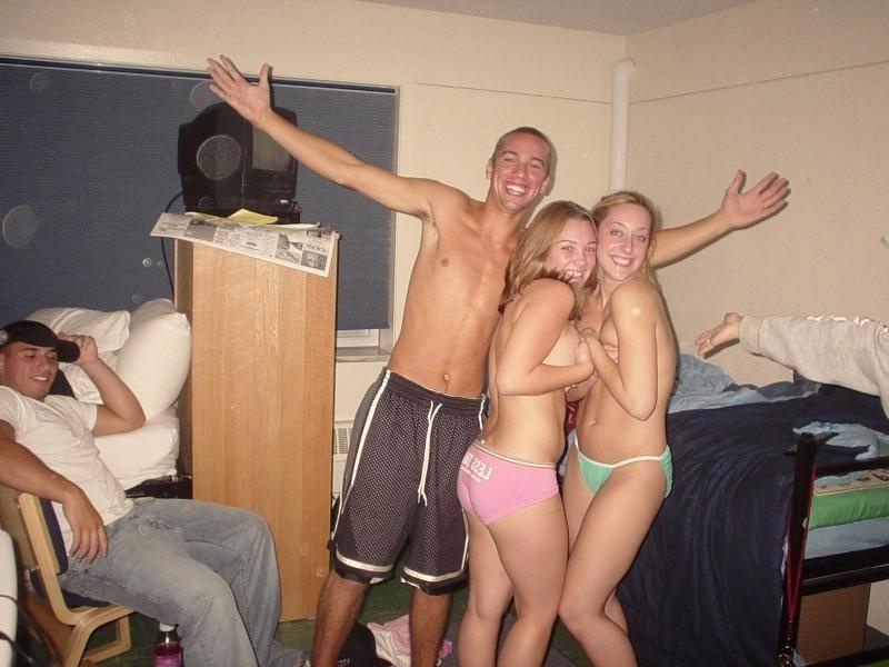 15P Real drunk amateurs getting wild
