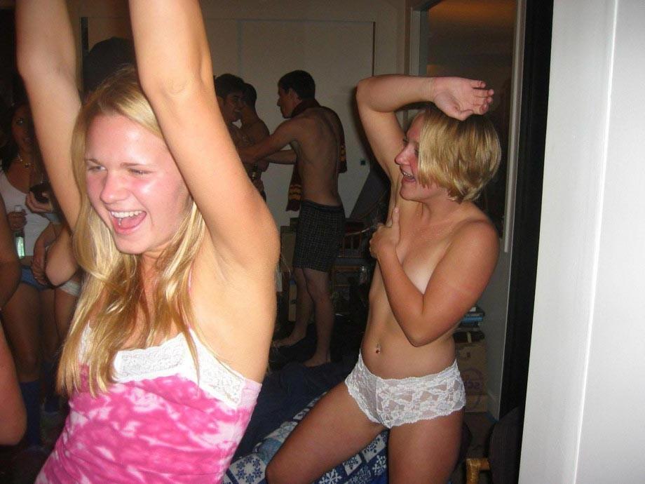 15P Real drunk amateurs getting wild