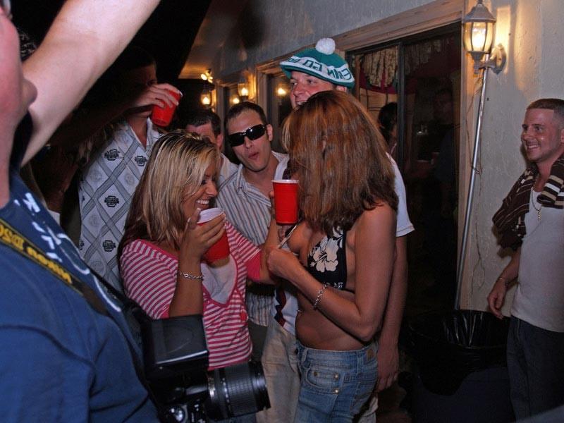 16P Hot drunk nasty college sluts fucking at wild party