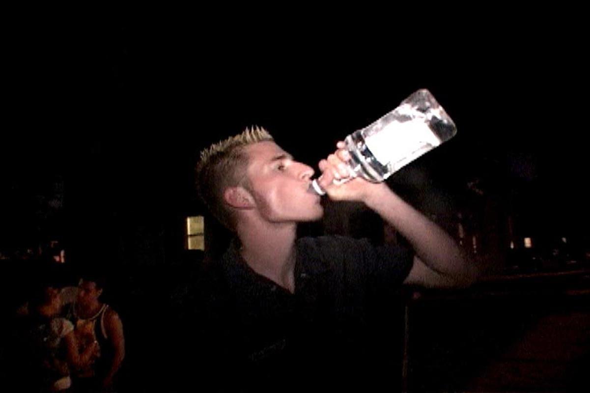 16P Hot horny drunk college sluts fucking at hardcore party