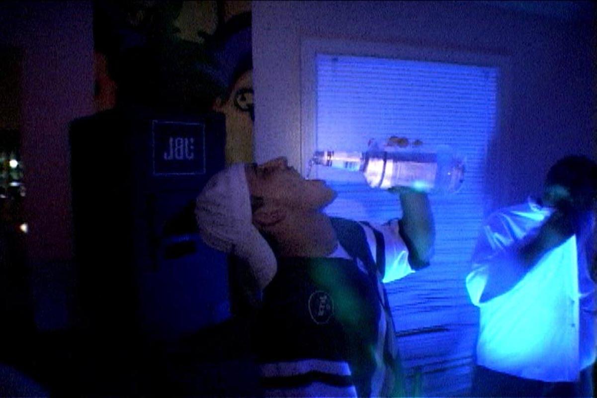 16P Hot horny drunk college sluts fucking at hardcore party
