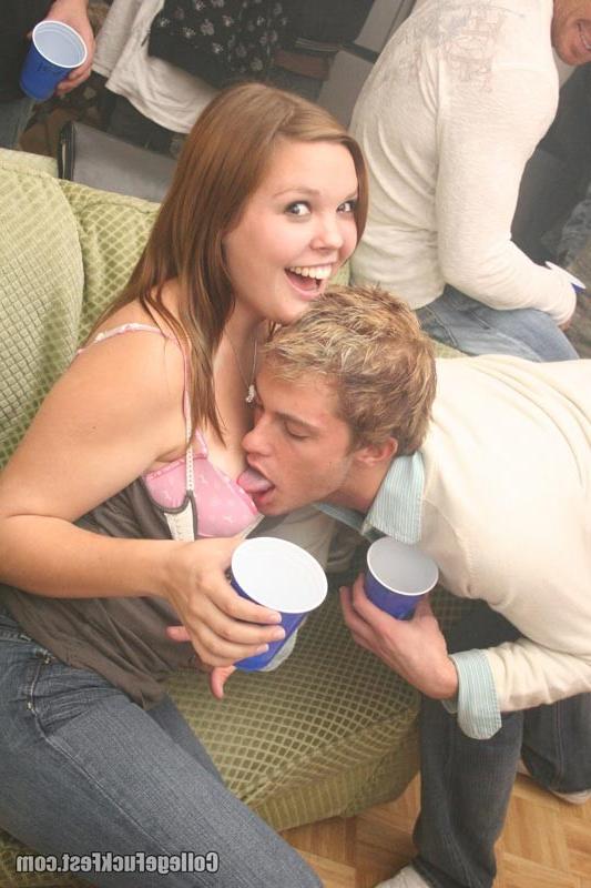 16P Horny drunk college sluts fucking at orgy sex party