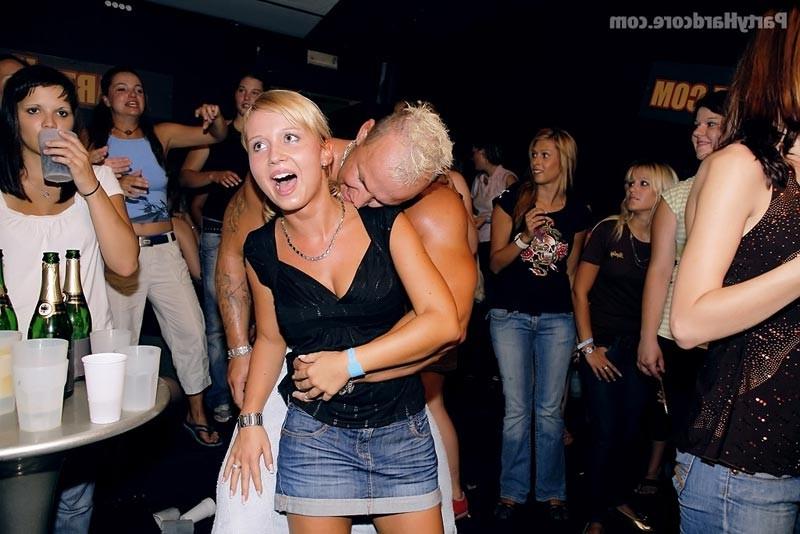 16P Hot drunk bitches sucking and fucking in sex party
