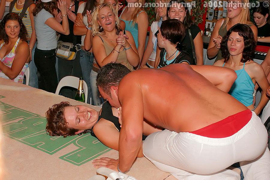 12P Discotheque hosting a drunk xxx orgy