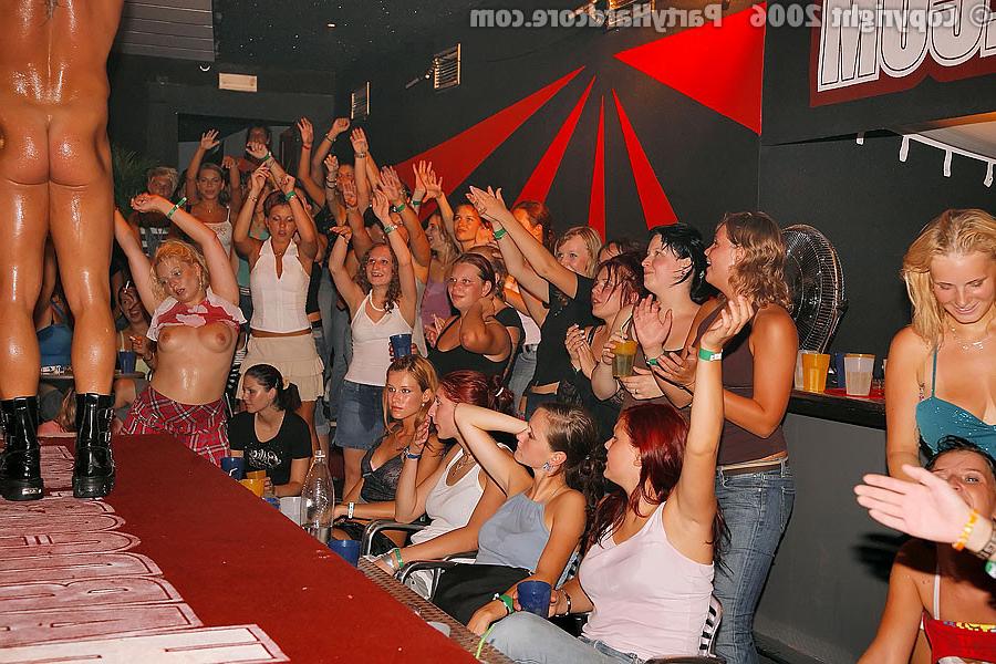 12P Drunk underground orgy in discotheque