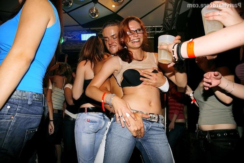 16P Sexy hot drunk sluts sucking and fucking in sex party