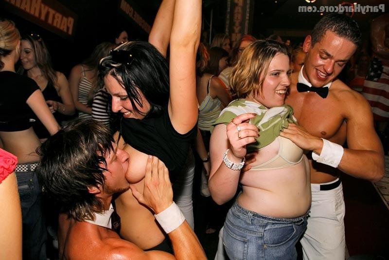 16P Sexy hot drunk sluts sucking and fucking in sex party