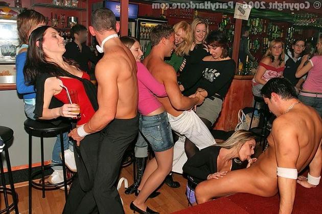 12P Drunk underground orgy in discotheque
