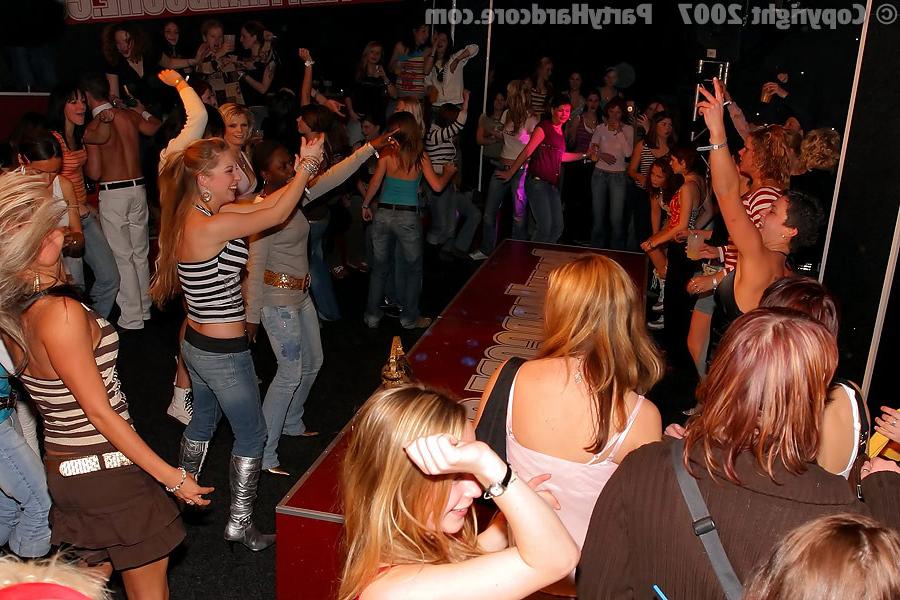 12P Discotheque hosting a drunk xxx orgy