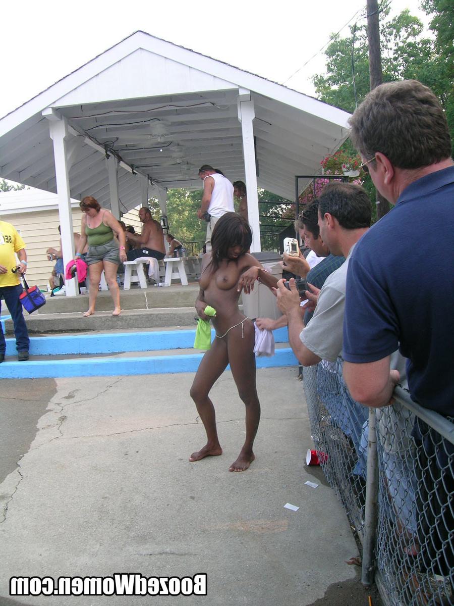 12P Drunk sexy next door chicks at nude fun