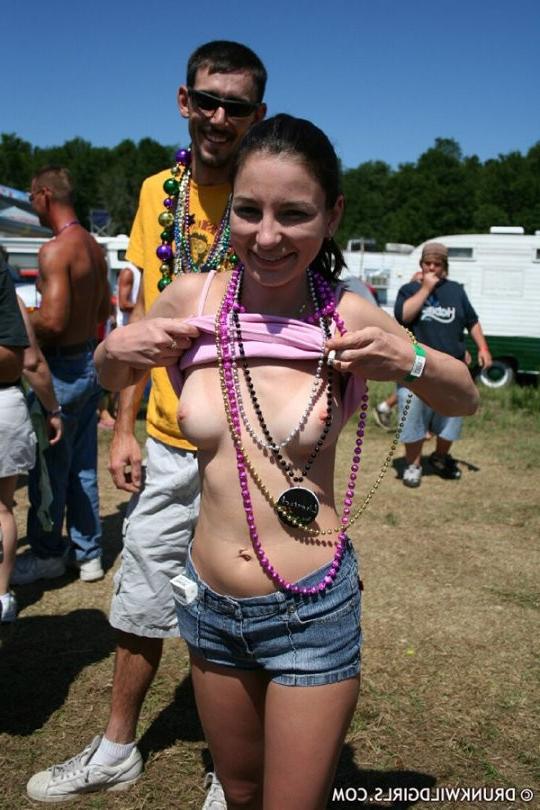 15P freaking drunk hotties flashing soft pink tits