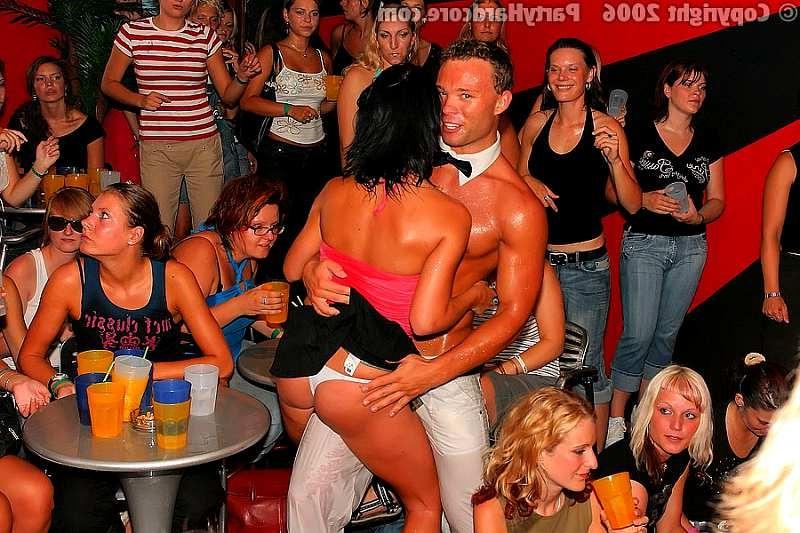 20P Drunk teens groping the male strippers at a party hardcore