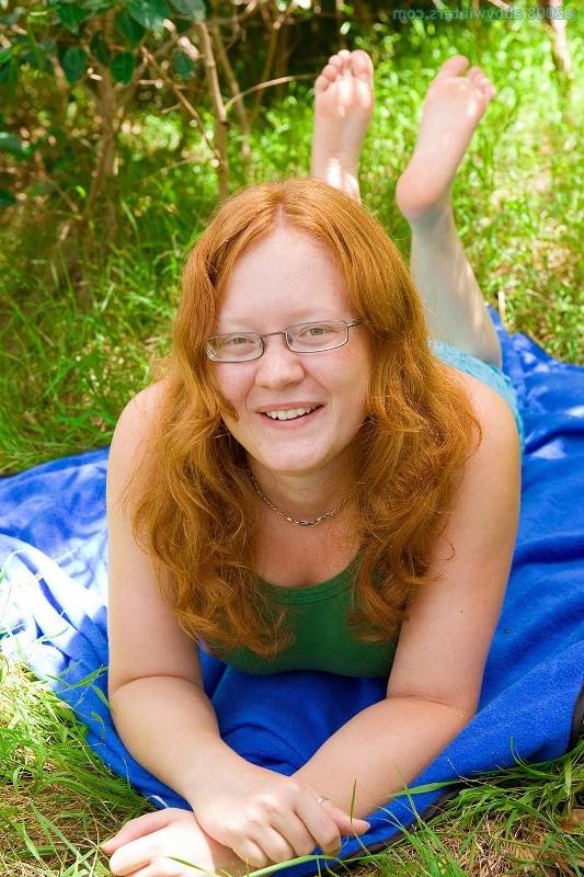 16P Redhead Ursula strips in the forest