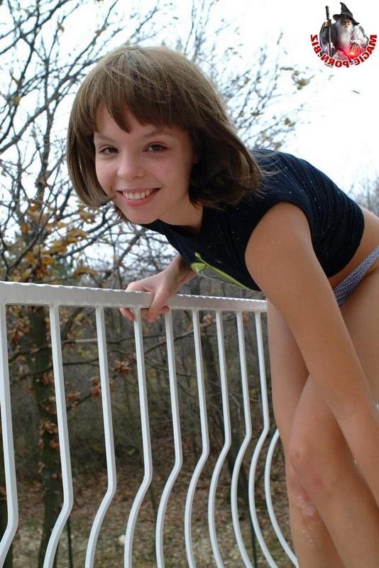 20P Busty teen outdoors