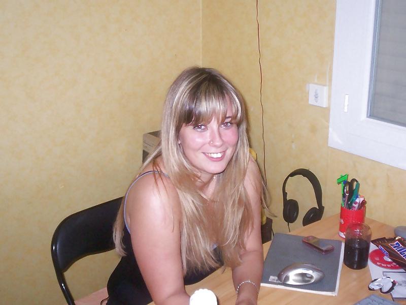 25P Calia B French Pornstars
