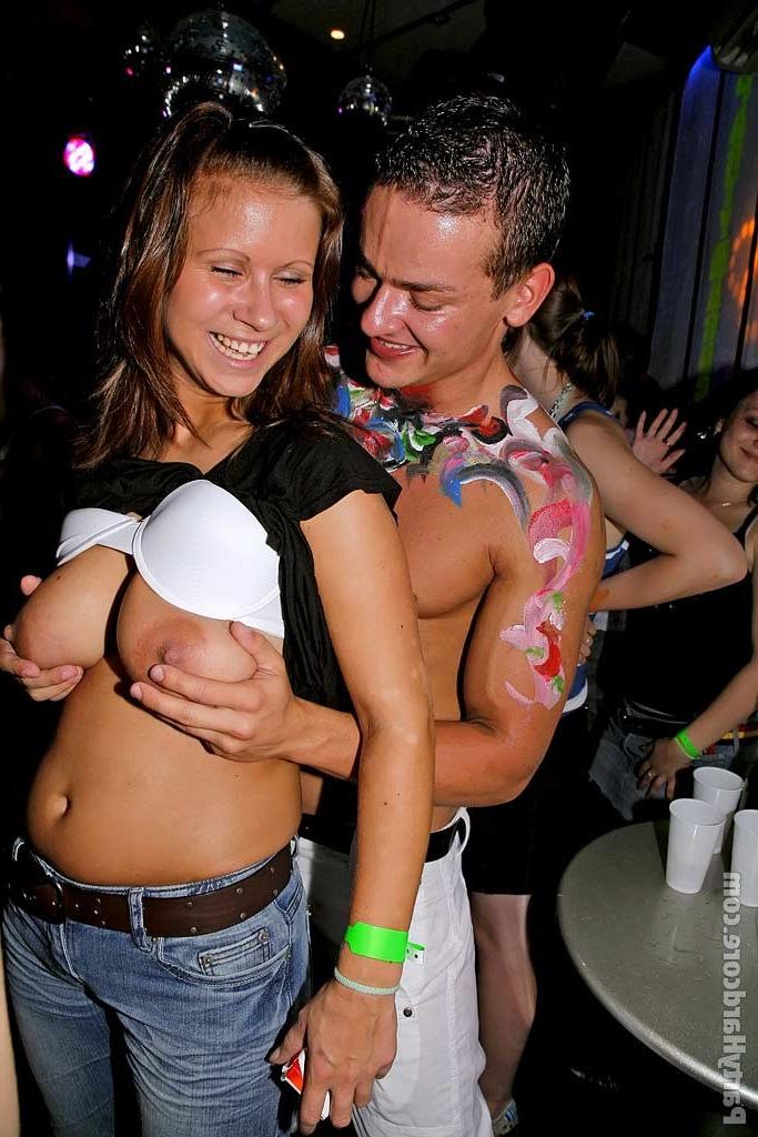 16P Orgy party with amateur sluts fucking hard