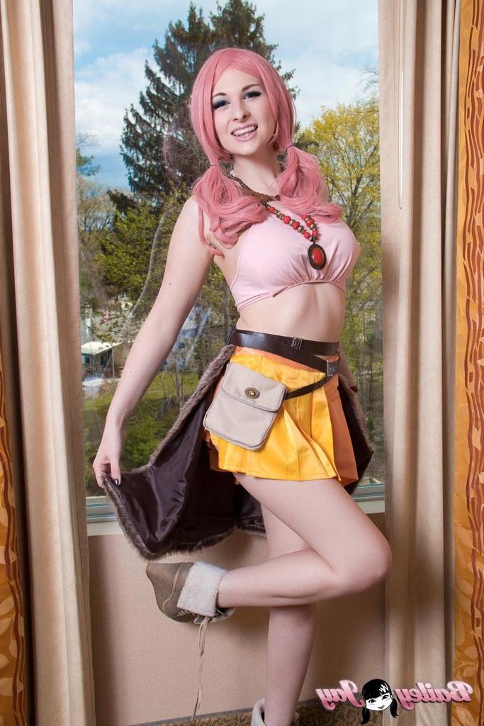 12P Busty cosplay tgirl Bailey Jay exposing herself