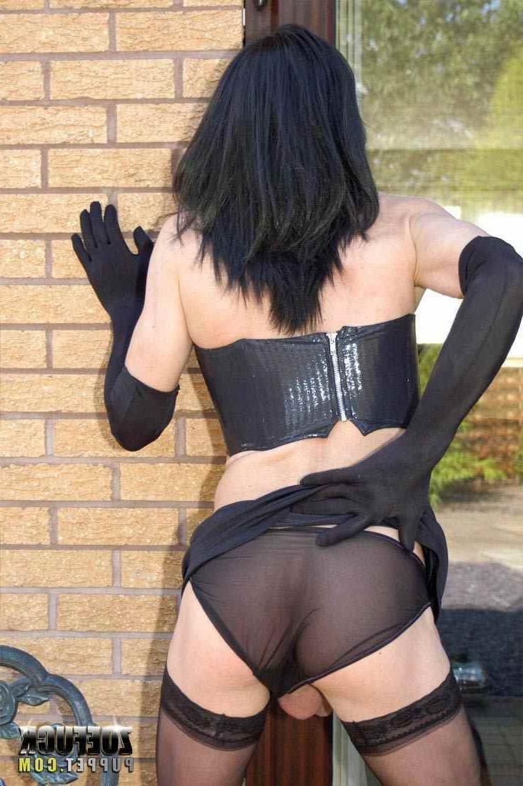16P Sexy tranny stroking her hard dick