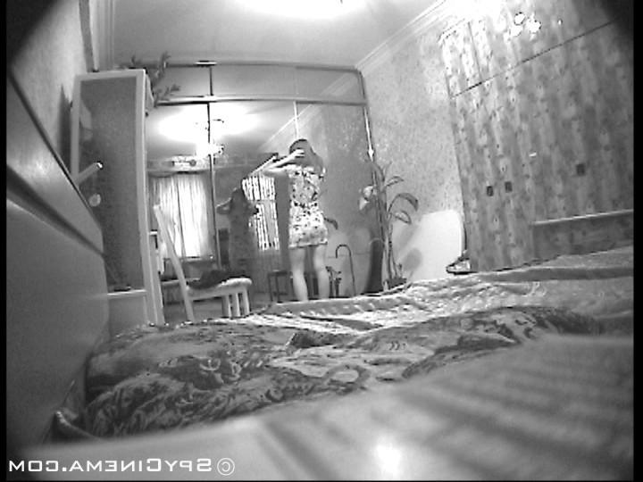 12P Voyeur shots of a naked babe in her bedroom