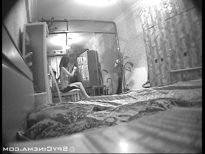 12P Voyeur shots of a naked babe in her bedroom