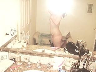 8P Oozing pussy slit rubbed and drilled by toy