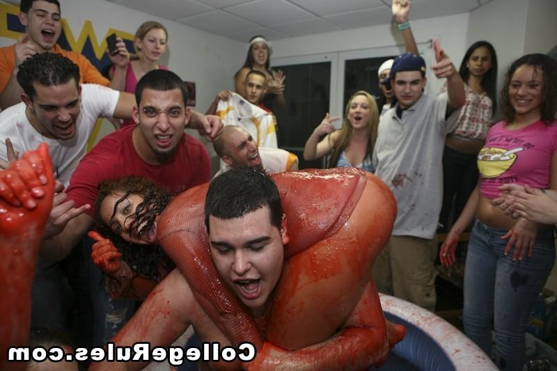 16P Drunk partygirls sucking and fucking at a wild sex orgy