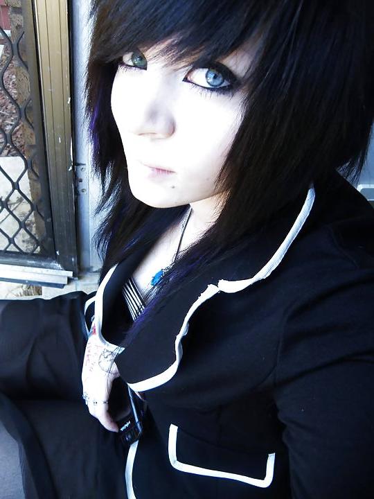 13P Me (Purple, blue and black hair)