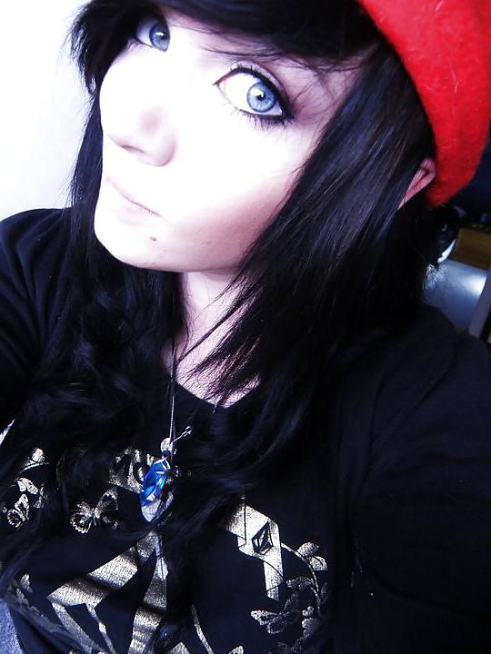 13P Me (Purple, blue and black hair)