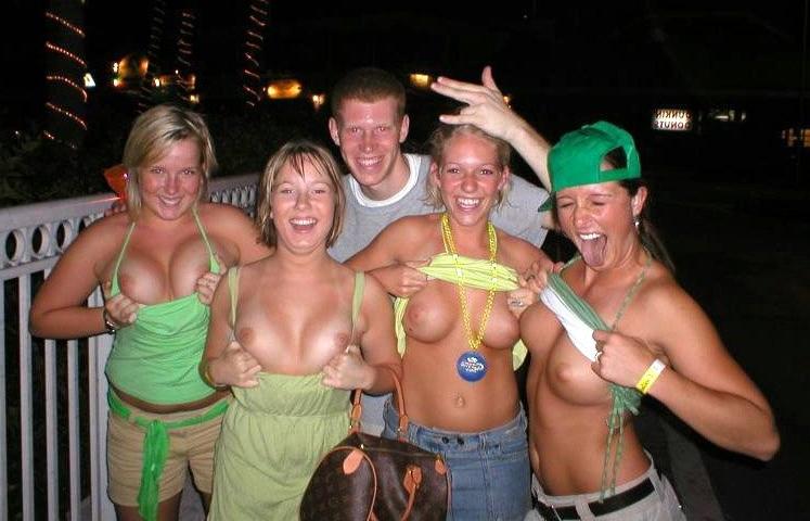 12P Homemade sex with kinky girlfriends