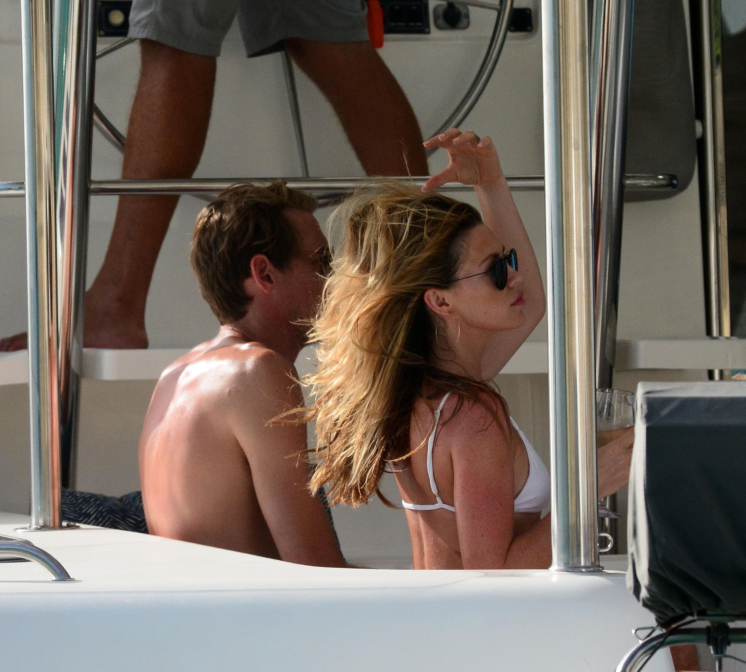 25P Abbey Clancy Sexy