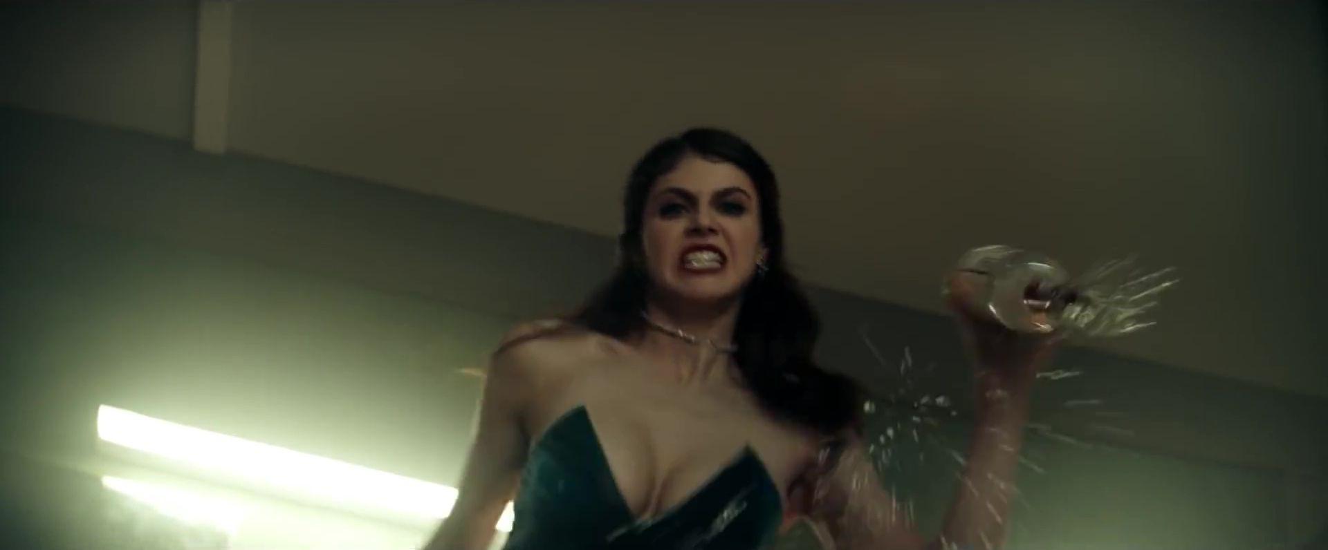 12P Alexandra Daddario Sexy