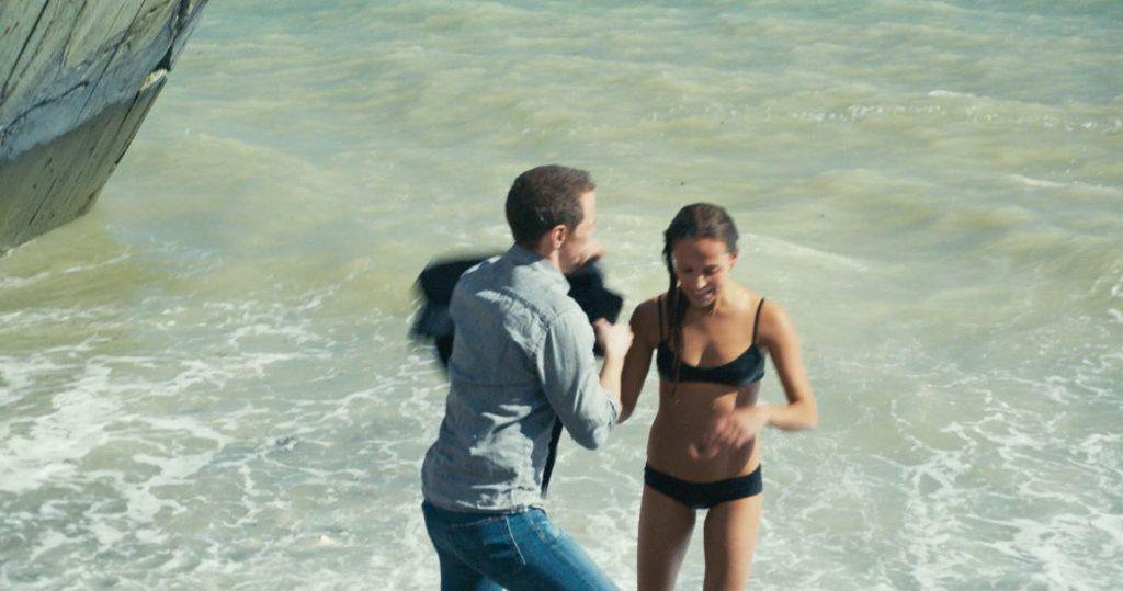 16P Alicia Vikander Sexy