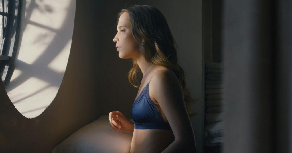 16P Alicia Vikander Sexy