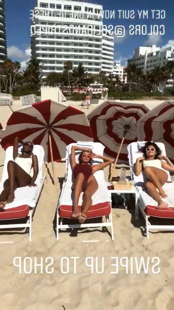 25P Toni Garrn & Alina Baikova Sexy