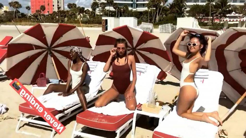 25P Toni Garrn & Alina Baikova Sexy