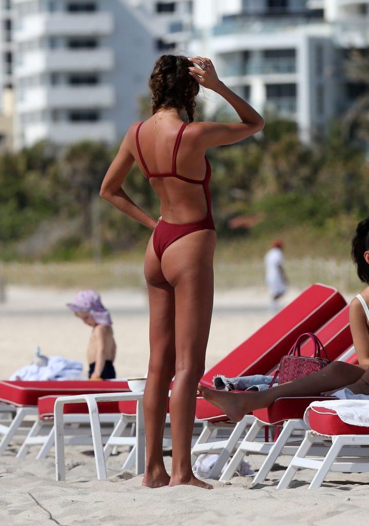 25P Toni Garrn & Alina Baikova Sexy