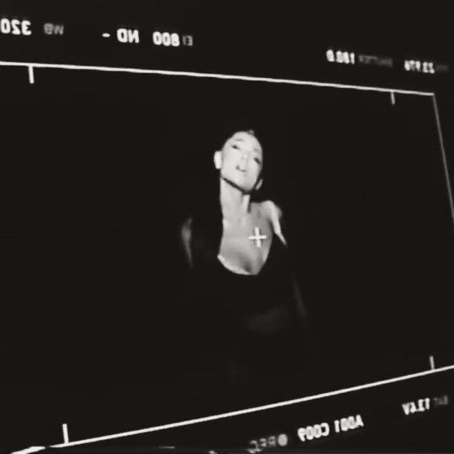 25P Ariana Grande Sexy