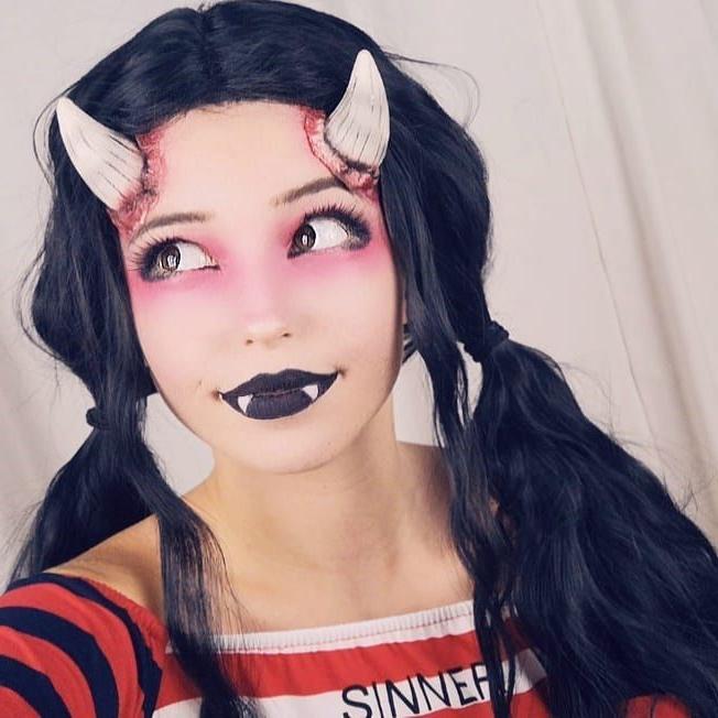 25P Belle Delphine Sexy