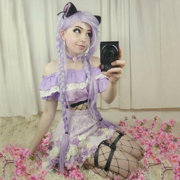 25P Belle Delphine Sexy